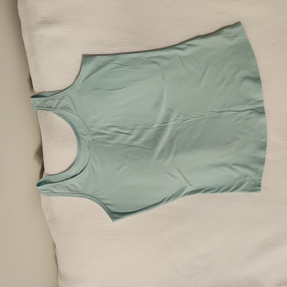 No Boundaries Tank Top, size large